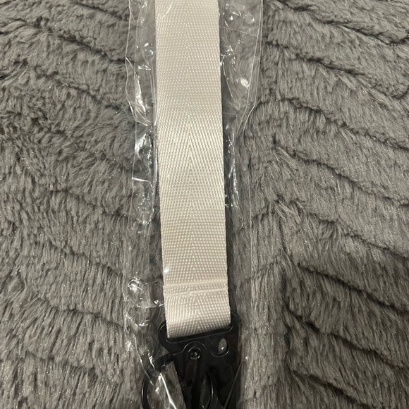 Nike white wrist lanyard brand new key holder keys sports unisex sturdy trendy - Picture 2 of 4
